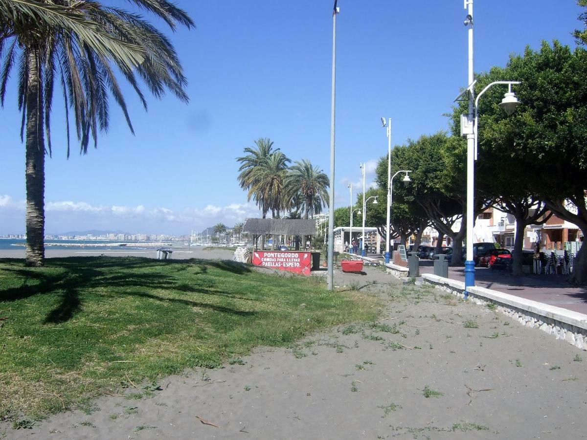 Apartment On The Beach Malaga Exterior photo